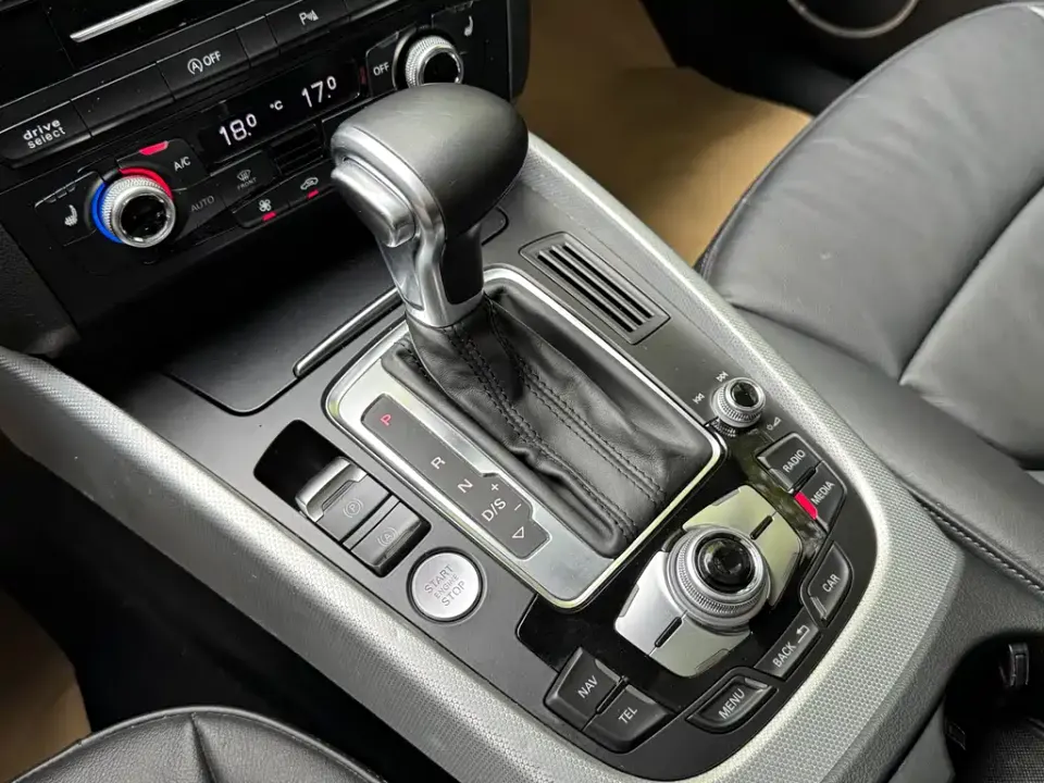 Audi Q5 (Import)