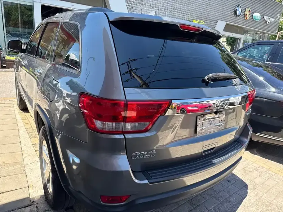 Jeep Grand Cherokee (Import)