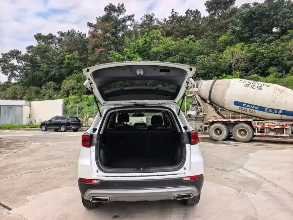 Changan CS75