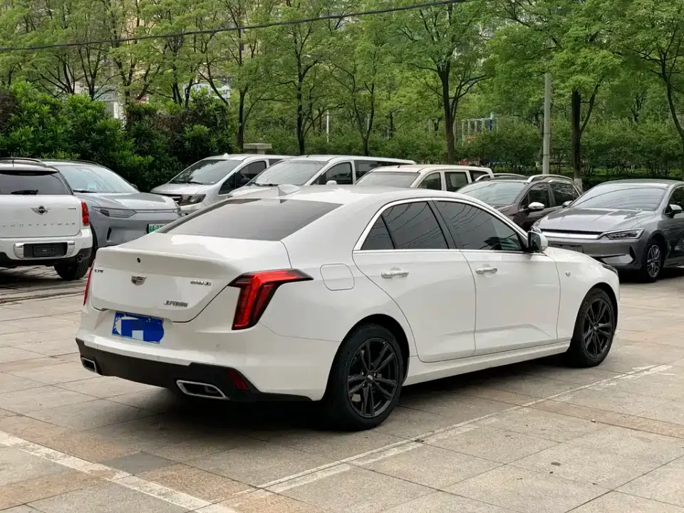 Cadillac CT4