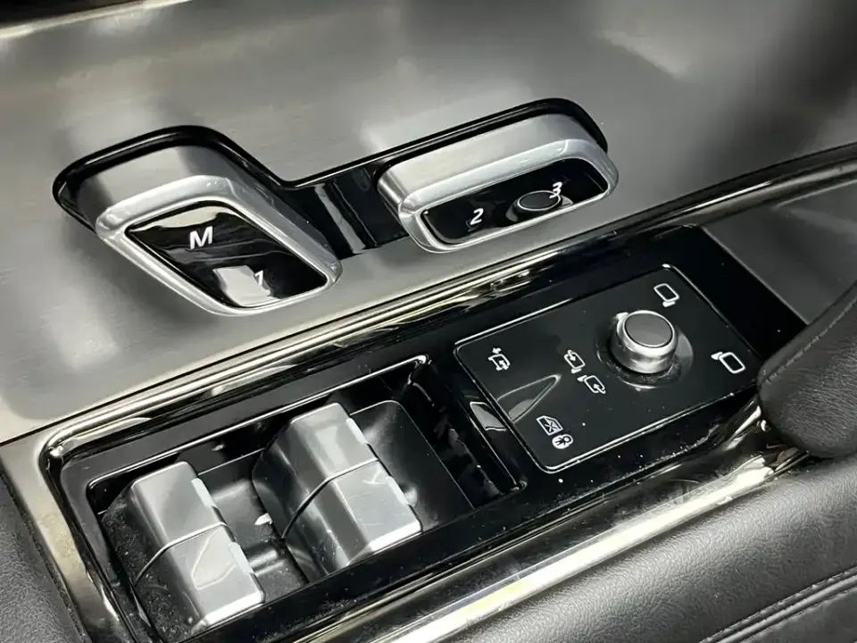 Land Rover Sport