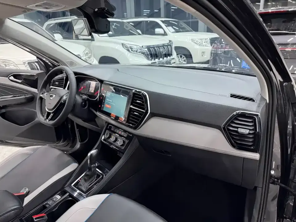 Jetta VS5