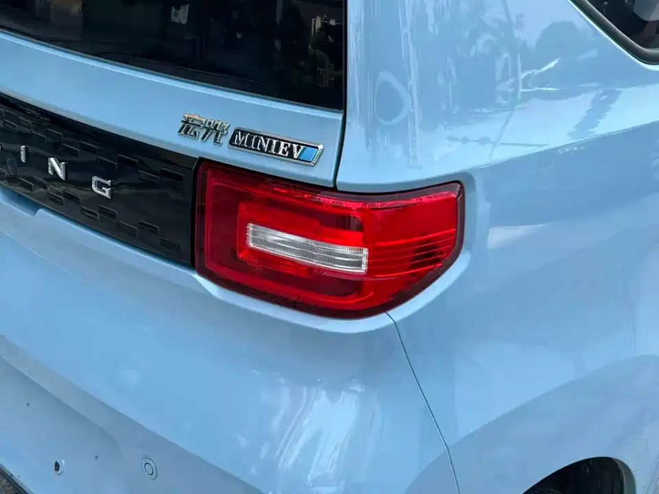 Wuling MINIEV