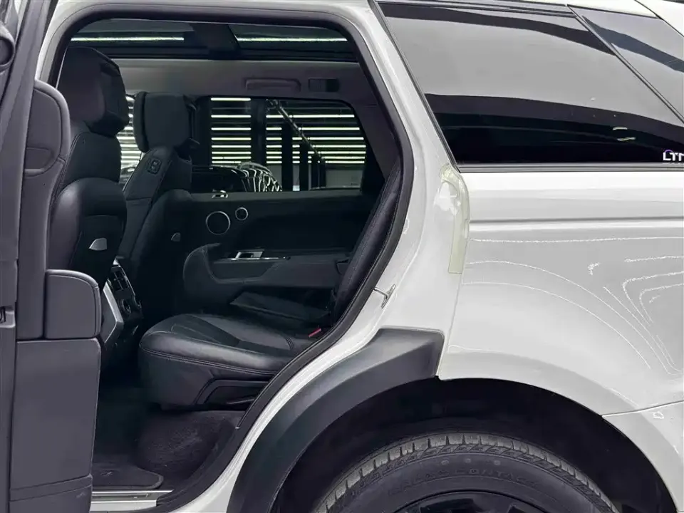 Land Rover Sport