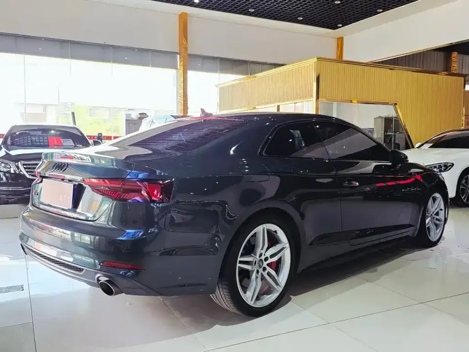 Audi A5 (Import)