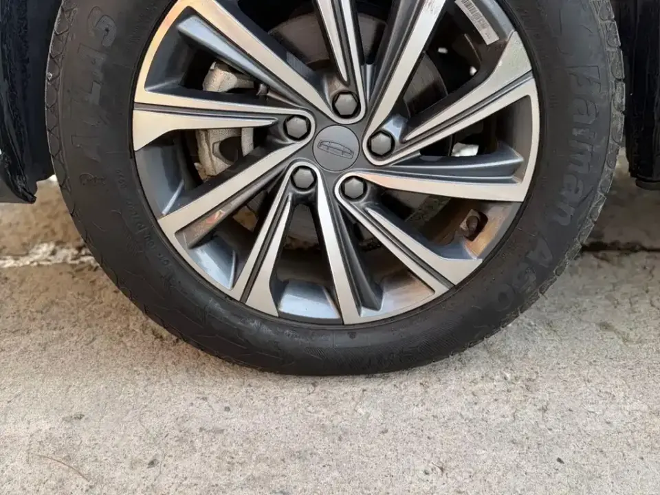 Geely Vision X6