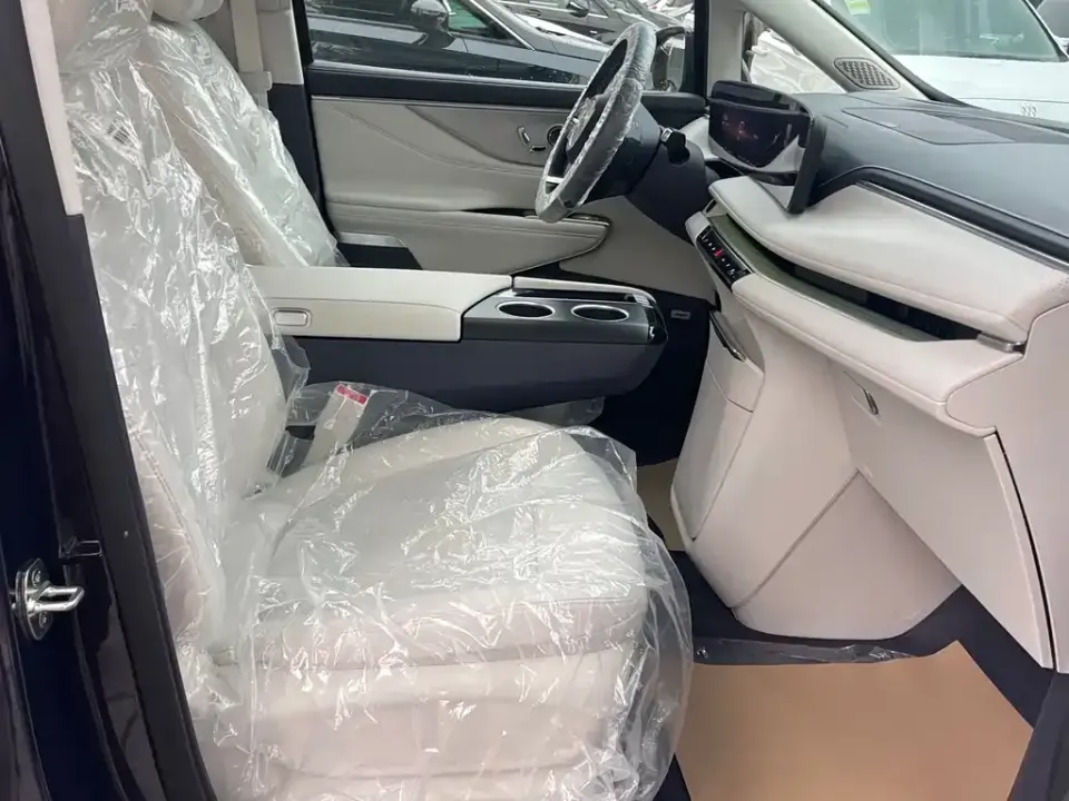 Buick GL8 Hybrid
