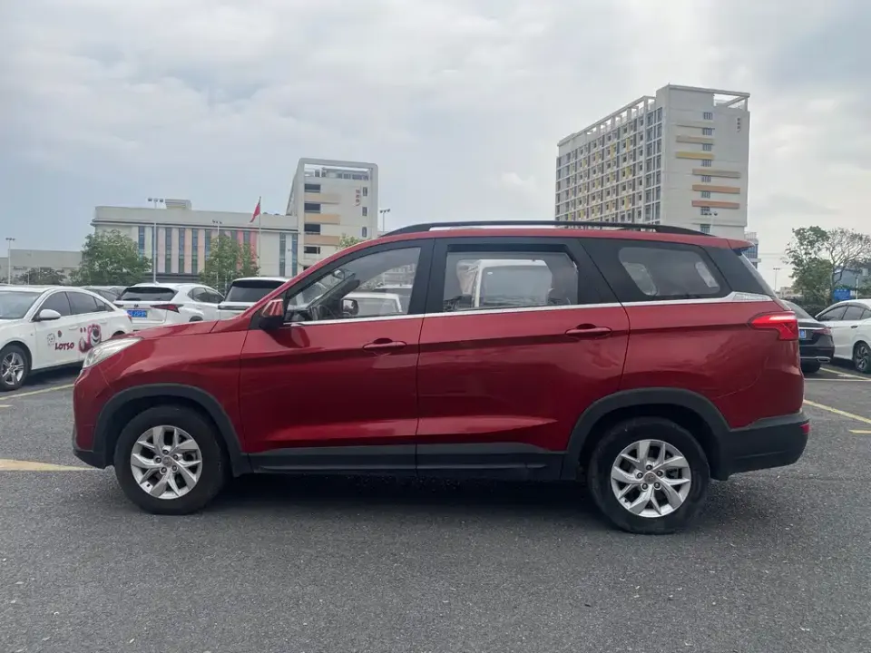 Wuling Hongguang S3