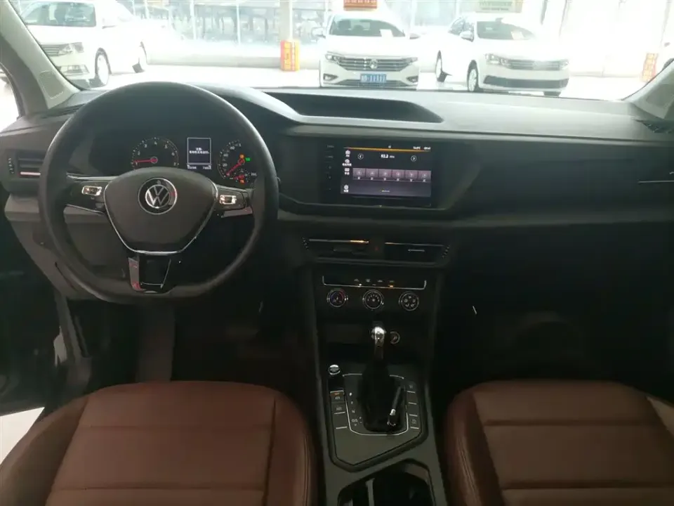 Volkswagen Tharu