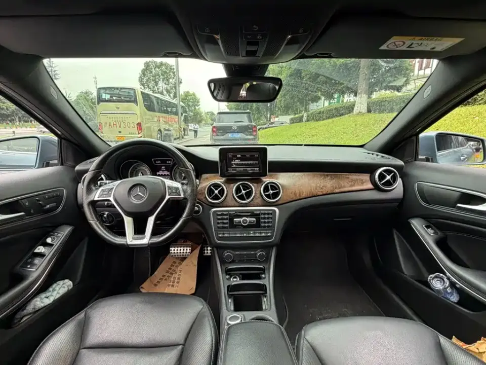 Mercedes-Benz GLA (Import)