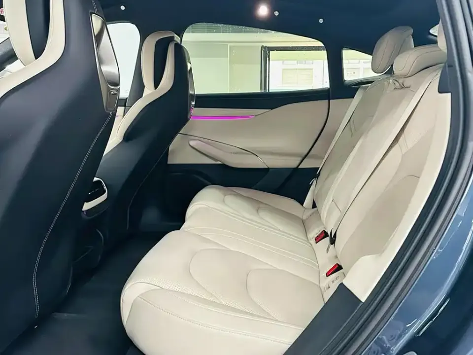 Xiaomi SU7