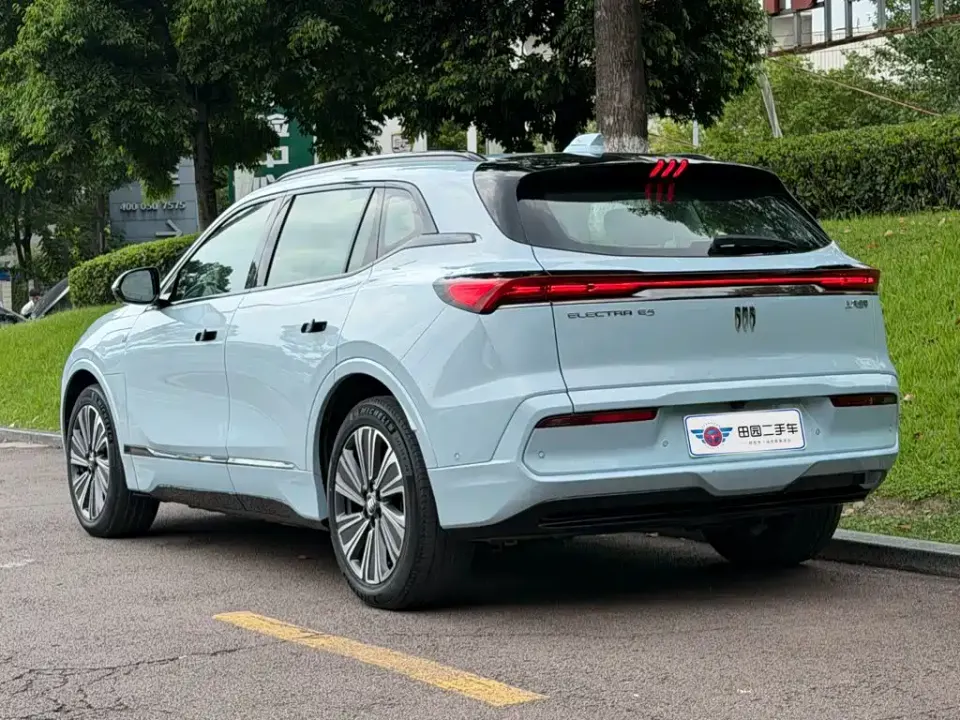 Buick E5