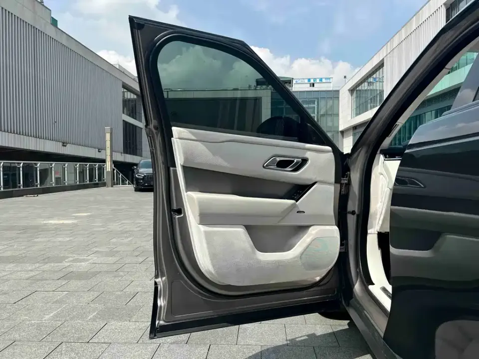 Land Rover Velar