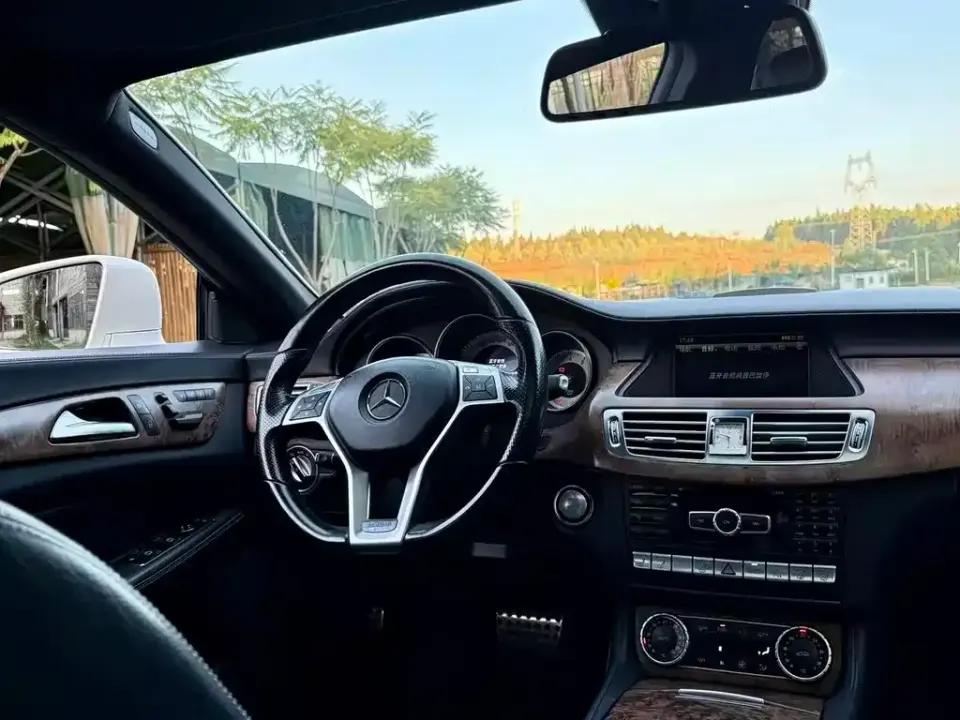 Mercedes-Benz CLS
