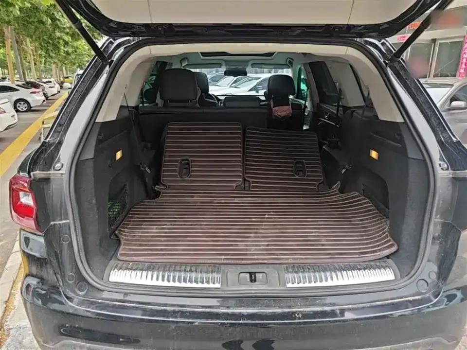 Hongqi Hongqi HS7