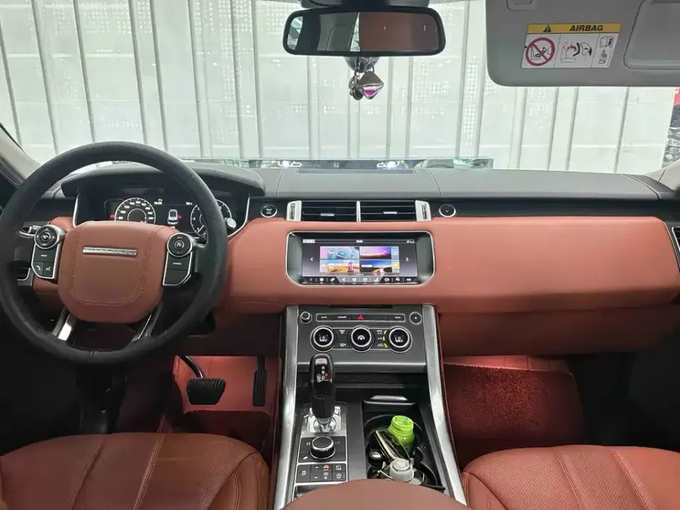 Land Rover Sport