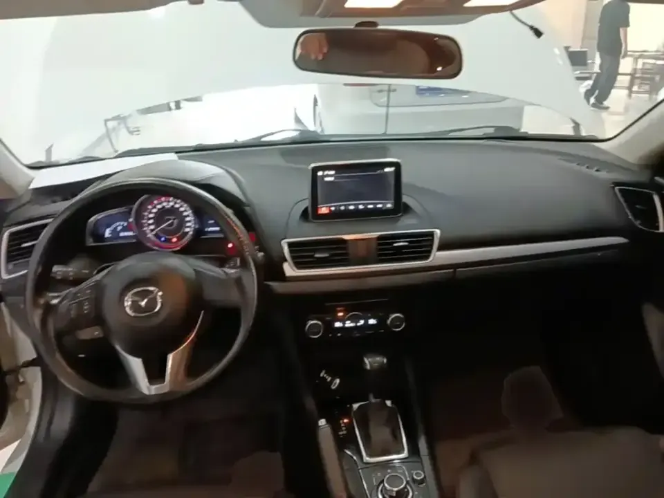 Mazda 3 Axela