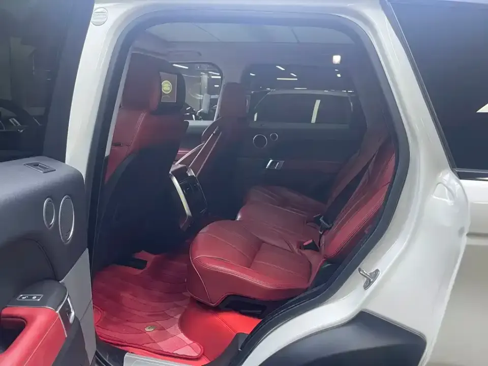Land Rover Sport