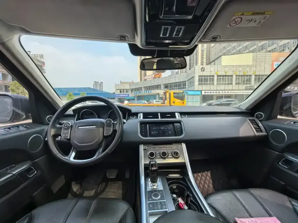 Land Rover Sport
