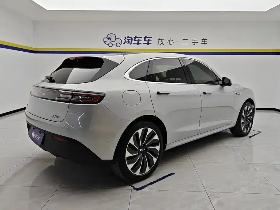 AITO AITO M5
