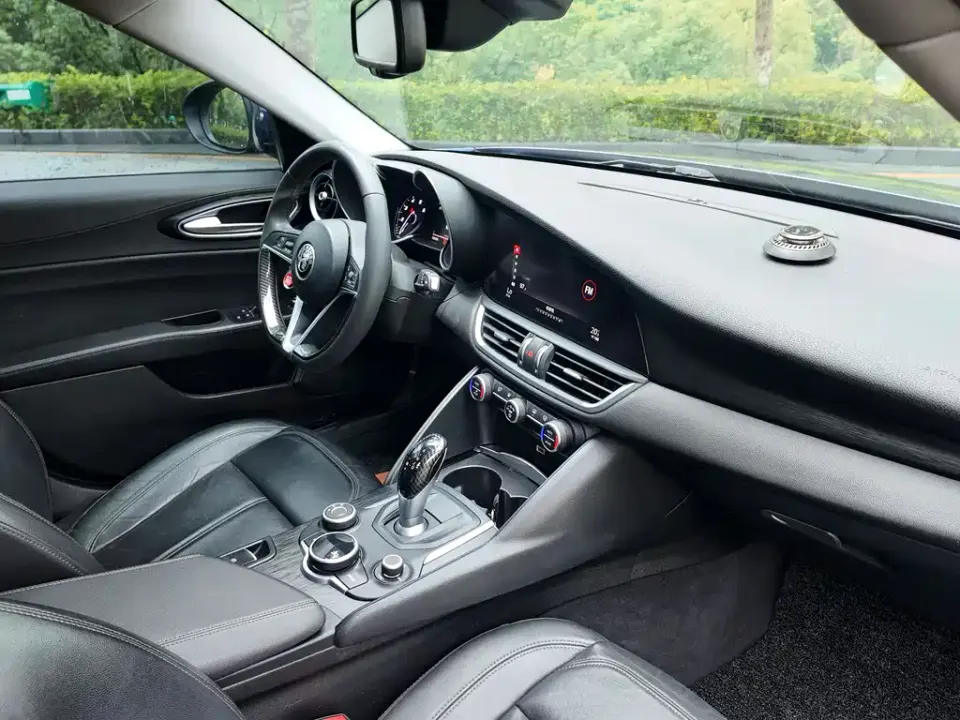 Alfa Romeo Giulia