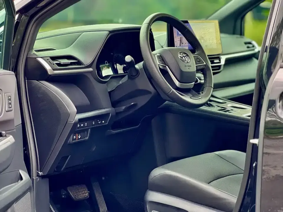 Toyota Granvia