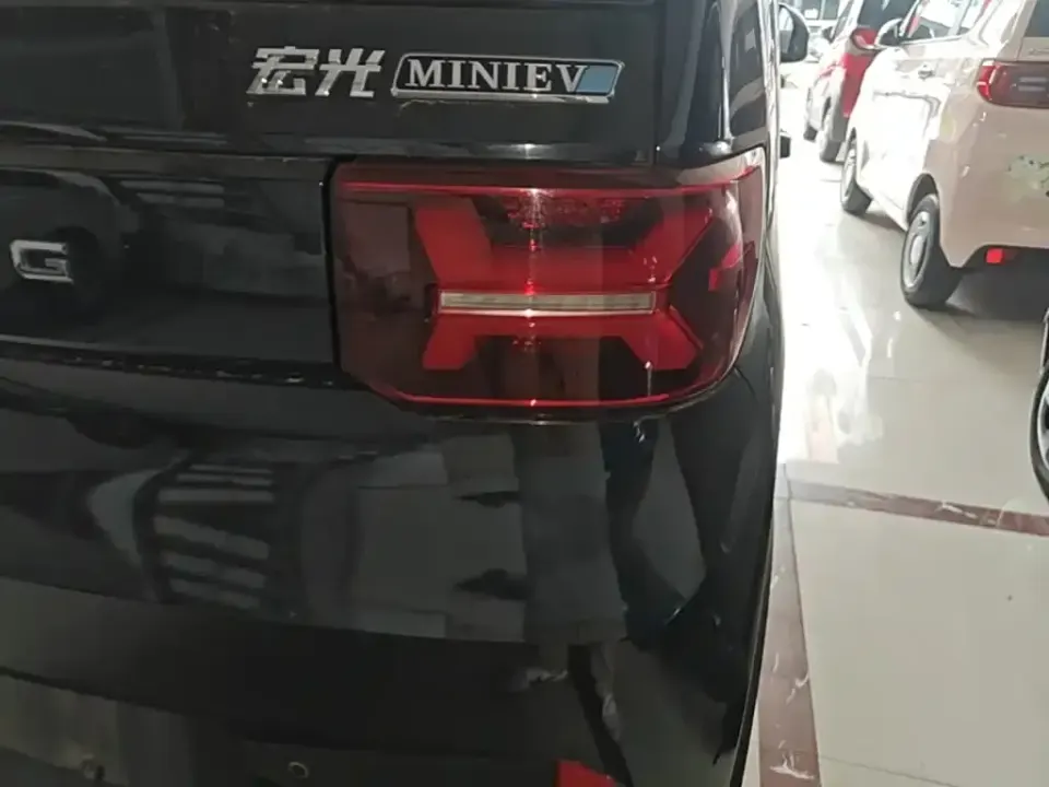 Wuling MINIEV