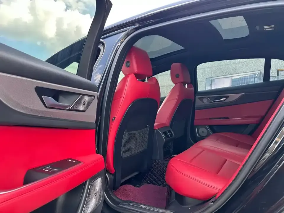 Jaguar XEL