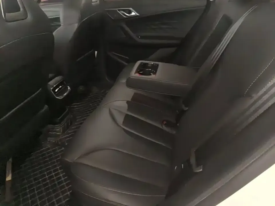 Roewe RX5