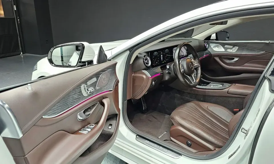Mercedes-Benz CLS-Class