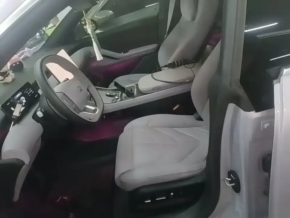 Nio ET5T