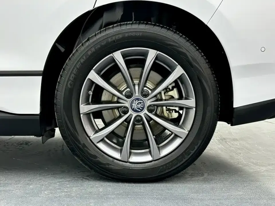 BYD Qin L