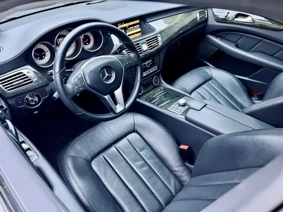 Mercedes-Benz CLS