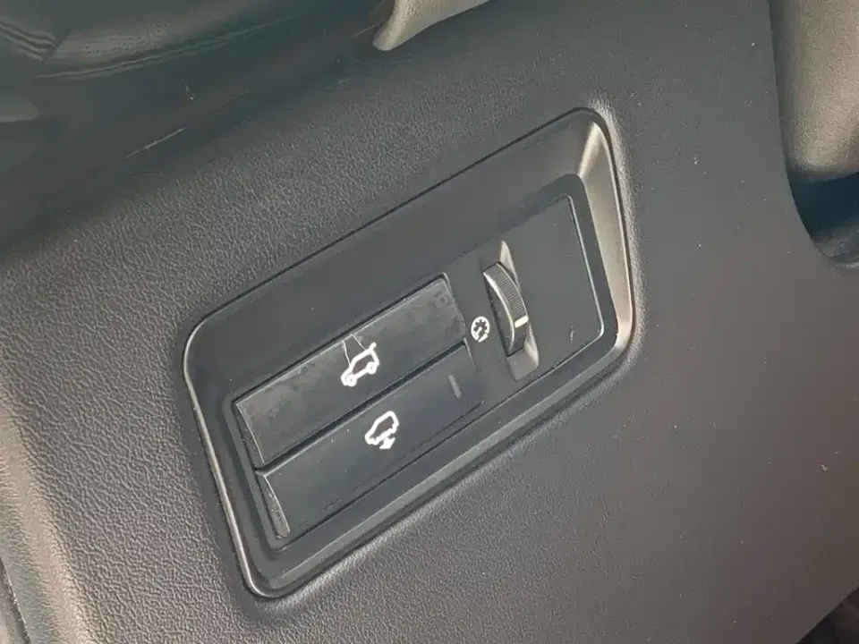 Land Rover Sport