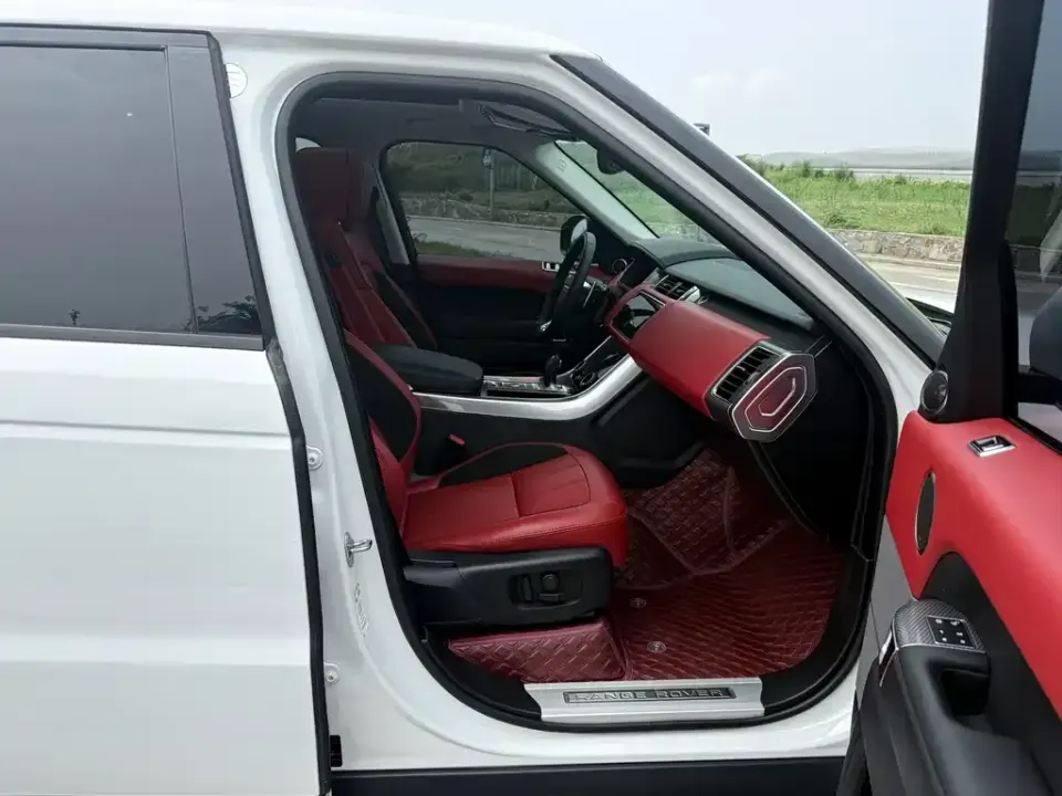 Land Rover Sport