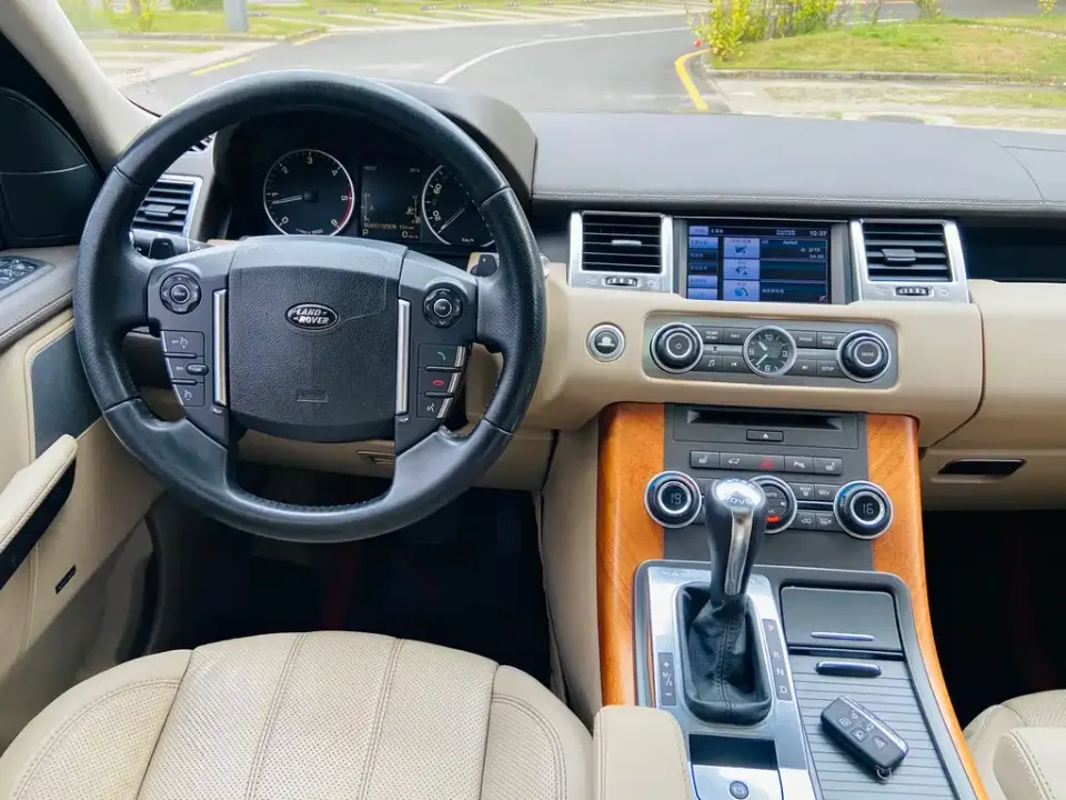 Land Rover Sport