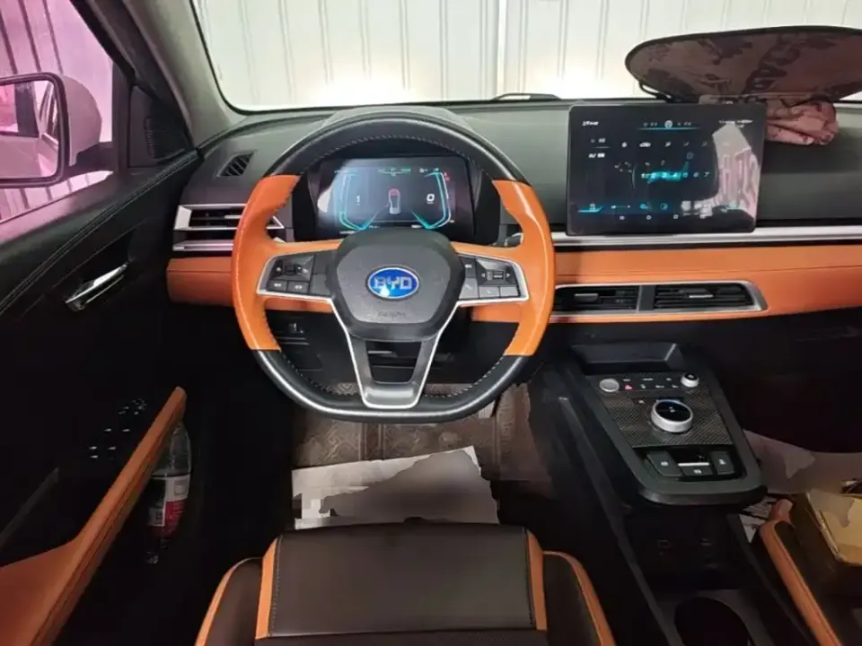 BYD e2
