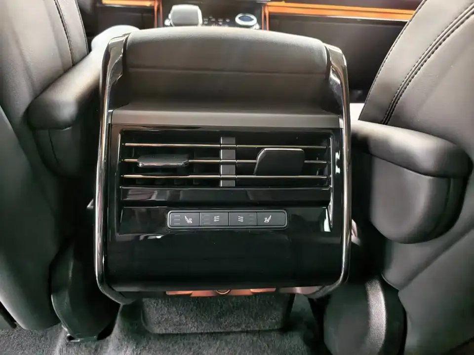 Land Rover Sport