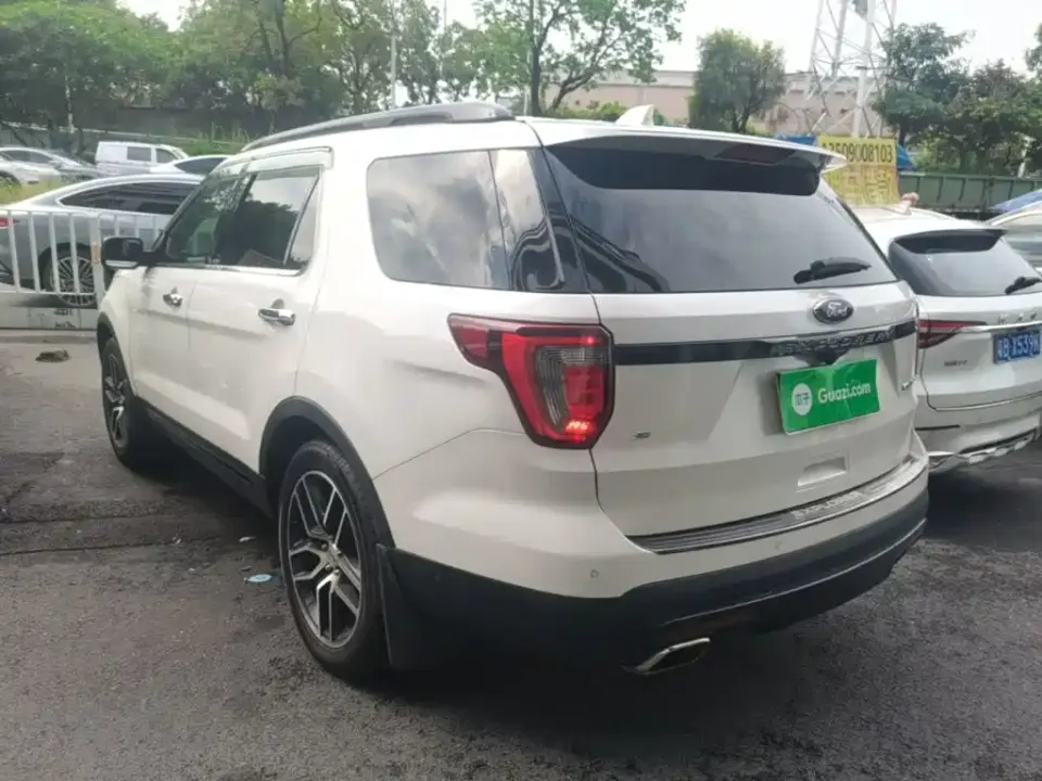 Ford Explorer (Import)