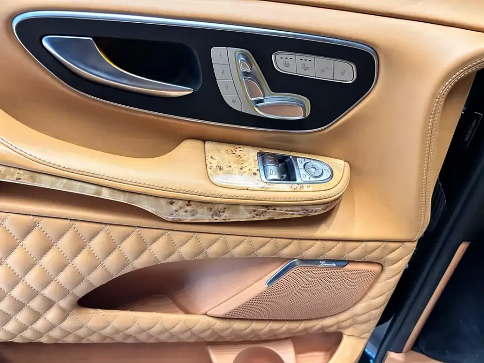 Mercedes-Benz V-Class