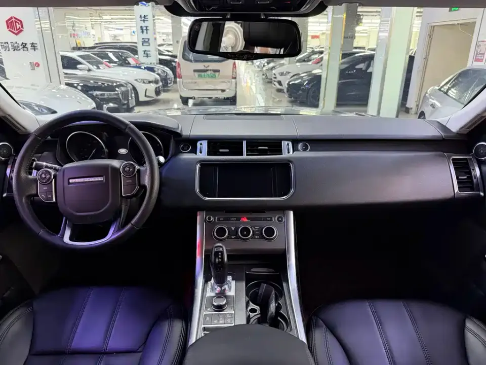 Land Rover Sport
