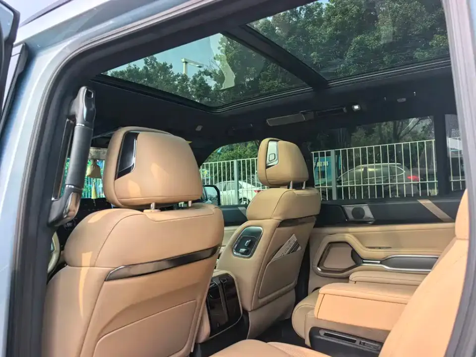Fang Cheng Bao Leopard 8