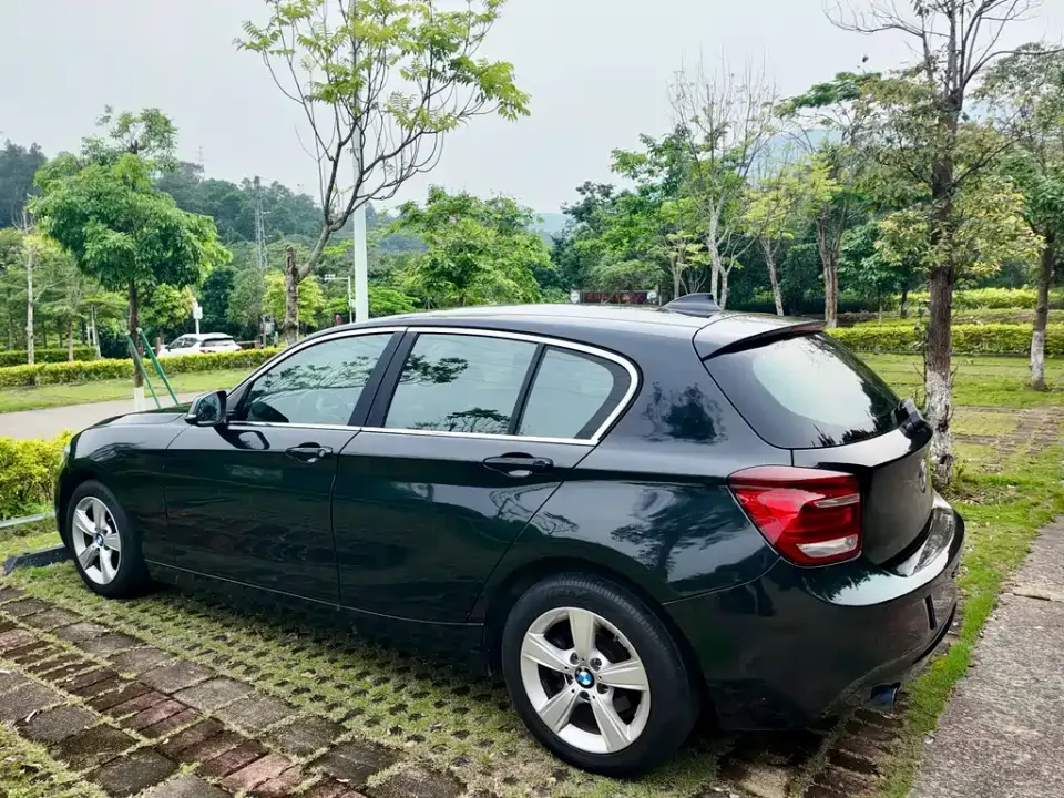BMW 1 Series (Import)