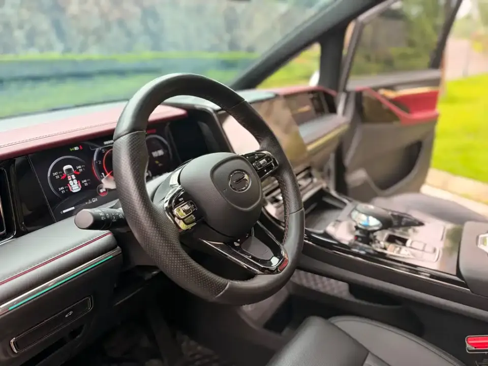 GAC Trumpchi M8