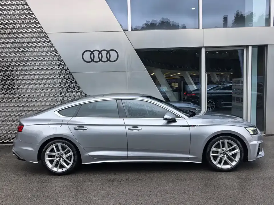 Audi A5 (Import)