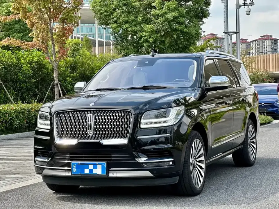 Lincoln Navigator