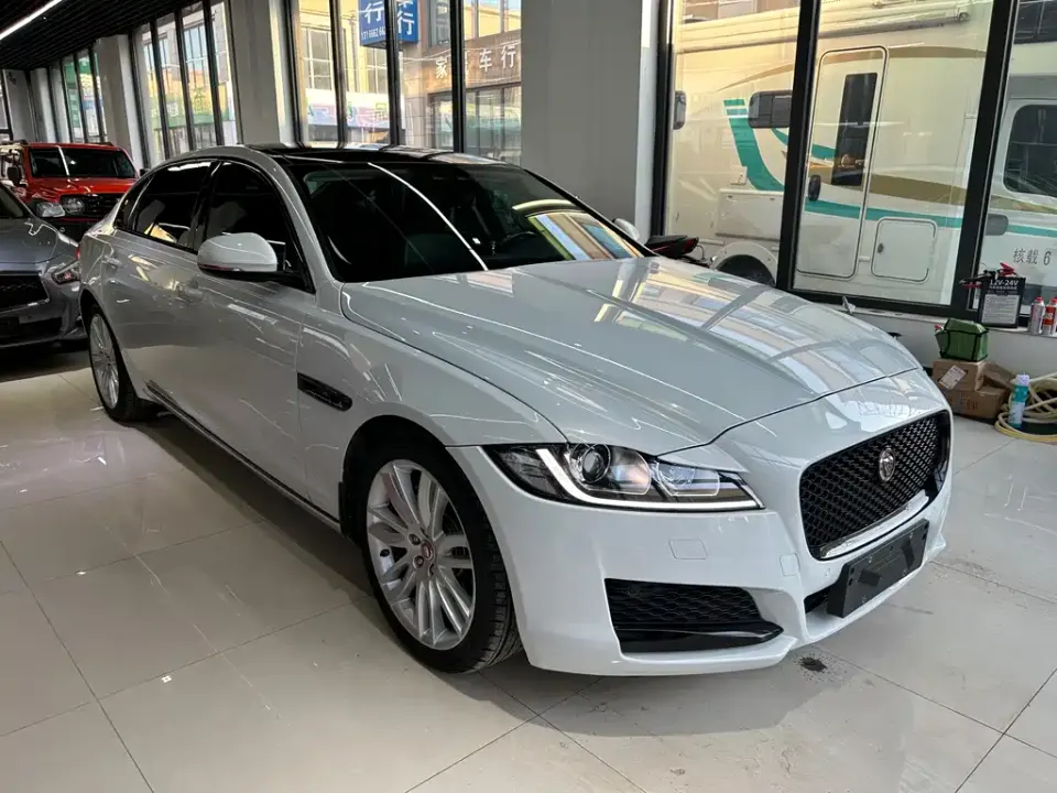 Jaguar XFL
