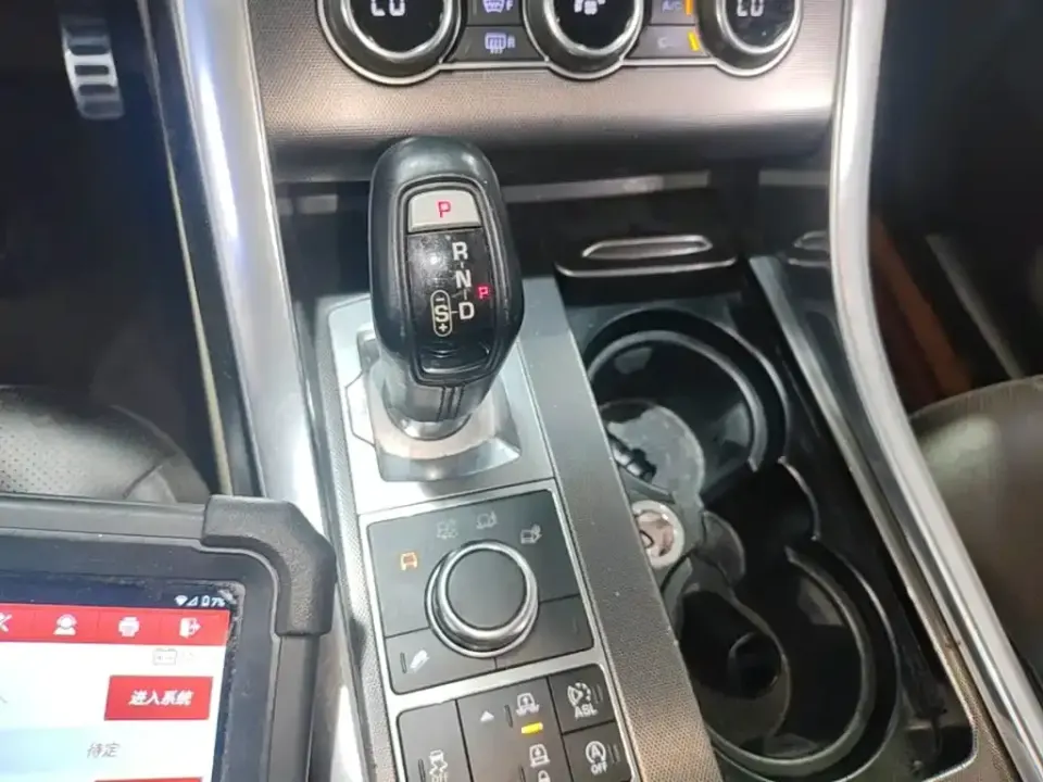 Land Rover Sport