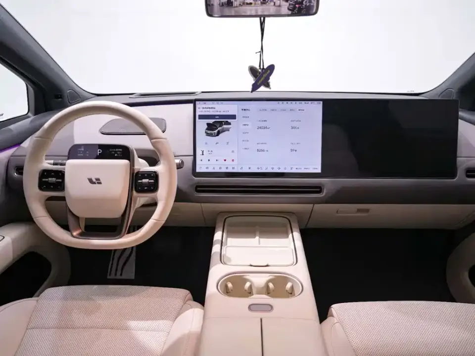 Li Li i6