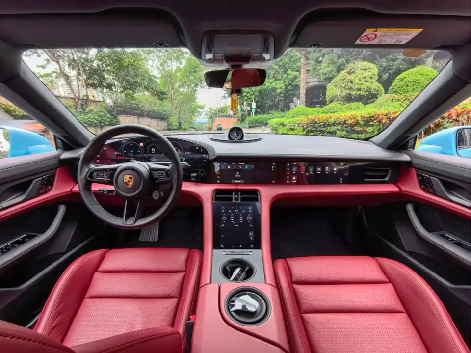 Porsche Taycan